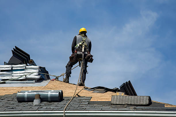 Professional Gutter Installation technician working in Tonawanda, NY